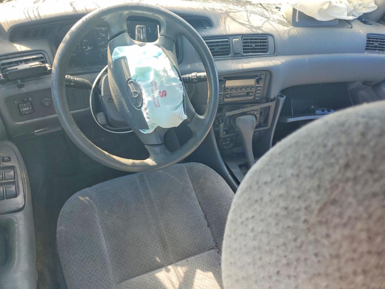 2001 TOYOTA CAMRY