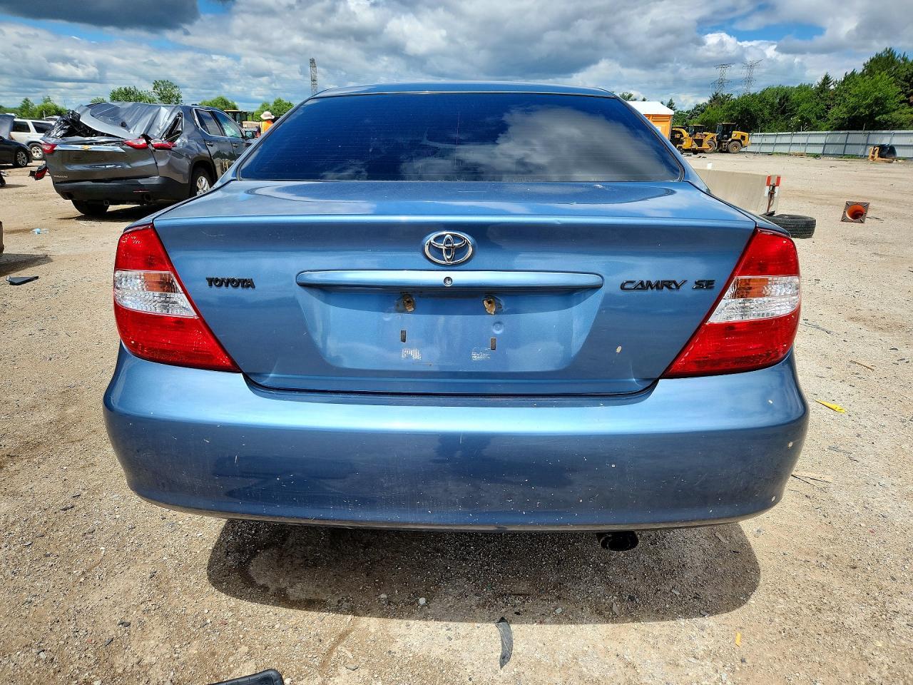 2004 TOYOTA CAMRY