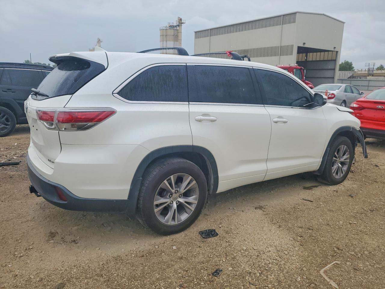 2014 TOYOTA HIGHLANDER