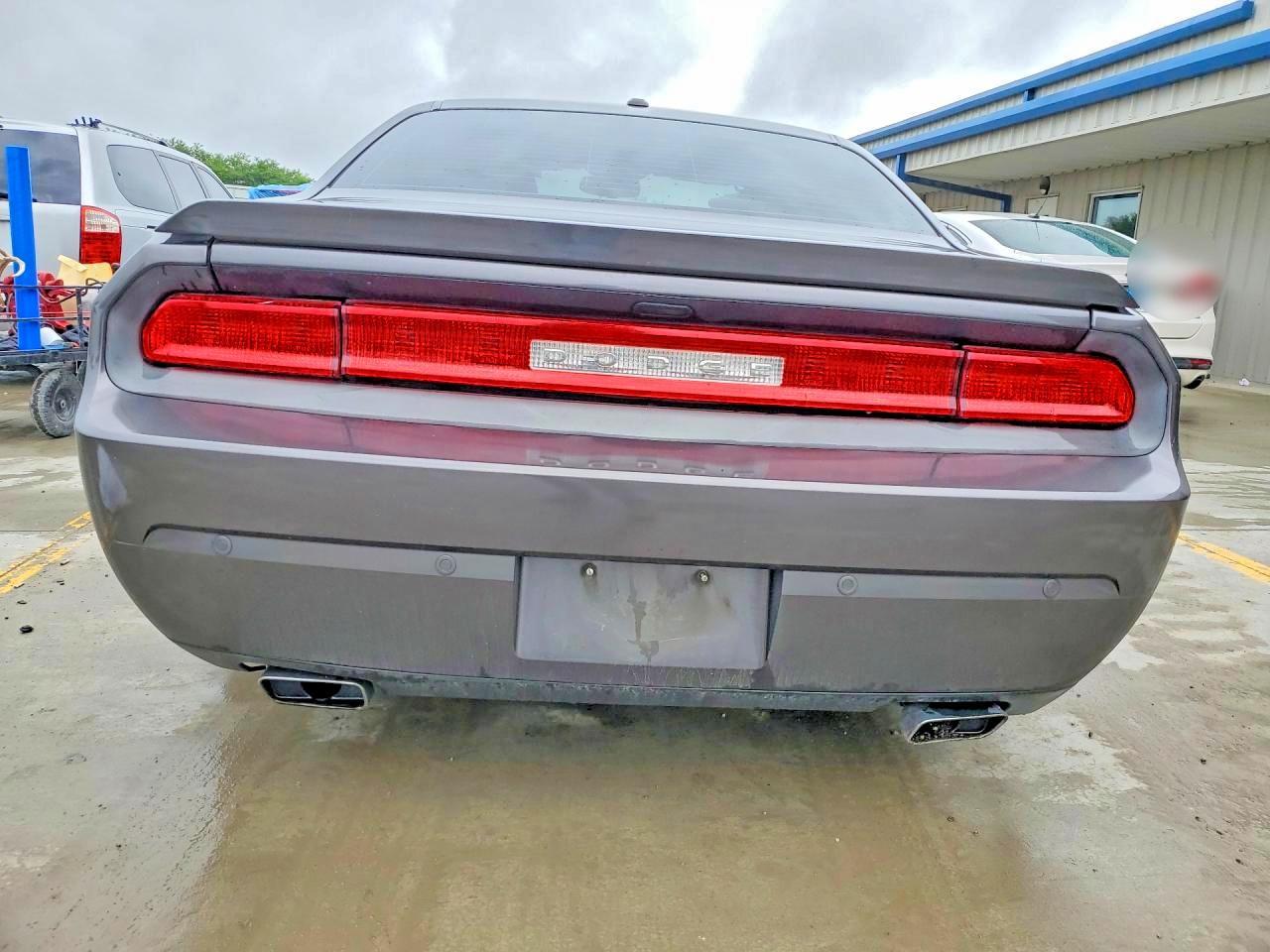 2013 DODGE Challenger