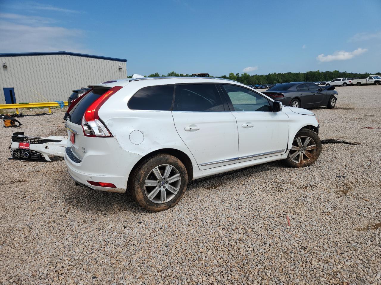 2017 VOLVO XC60