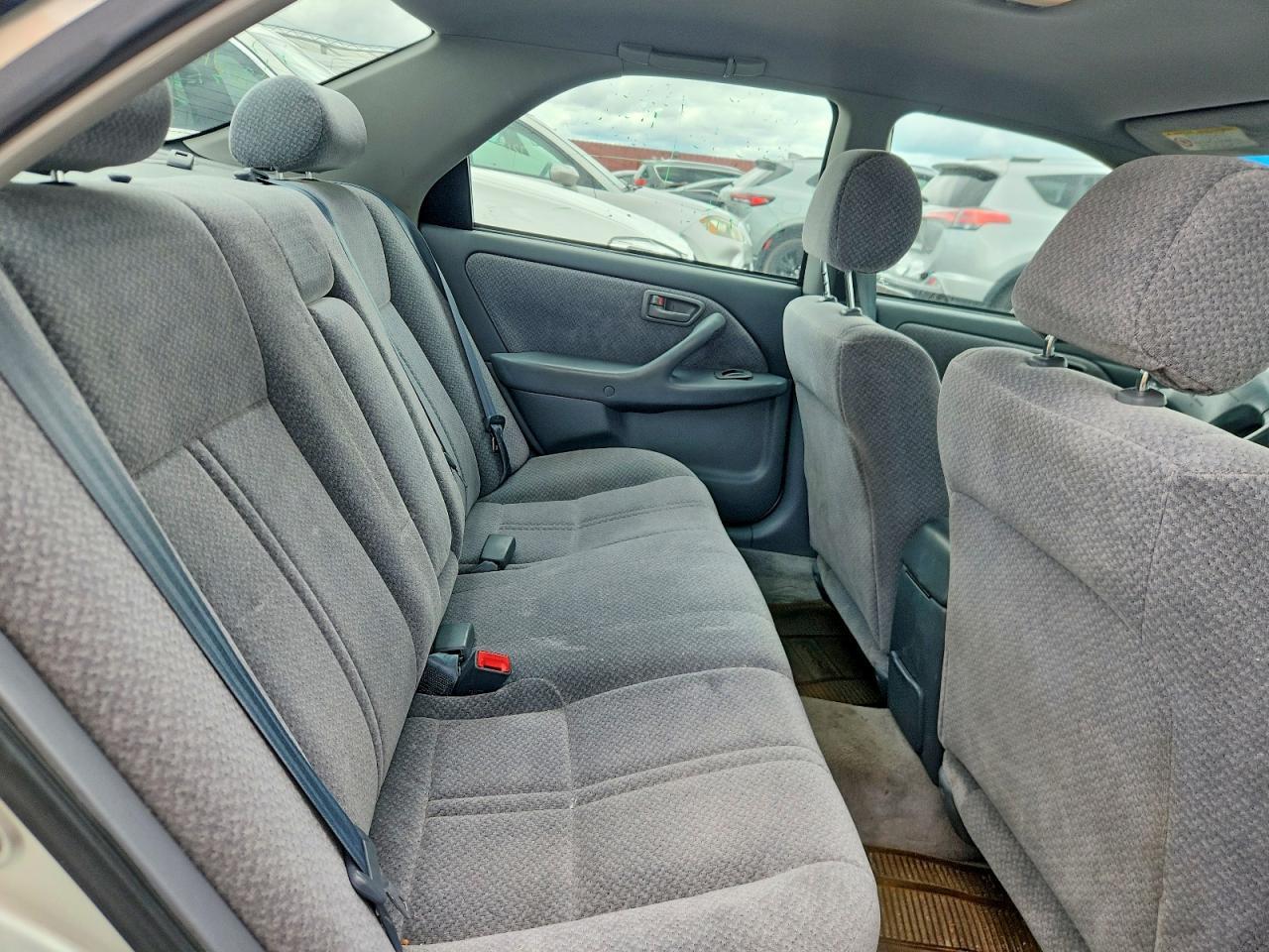2000 TOYOTA CAMRY