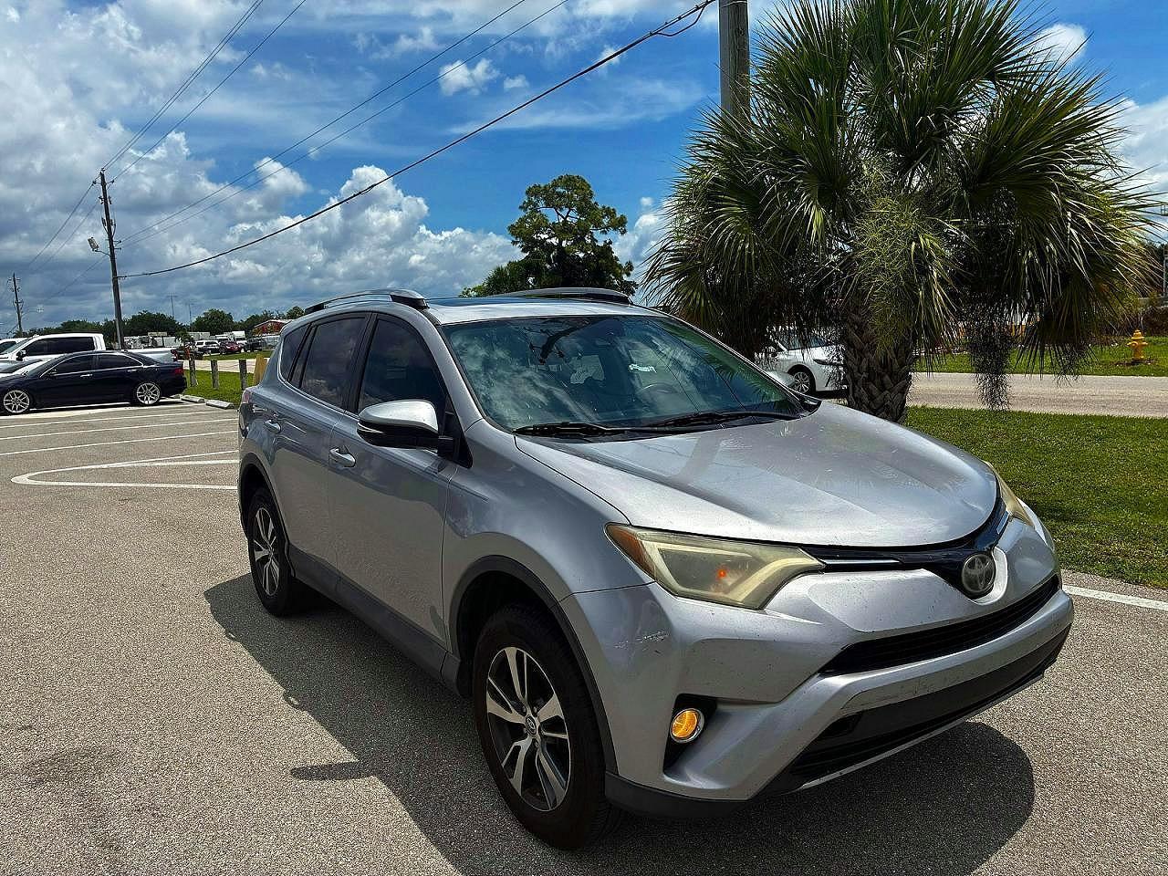 2017 TOYOTA RAV4