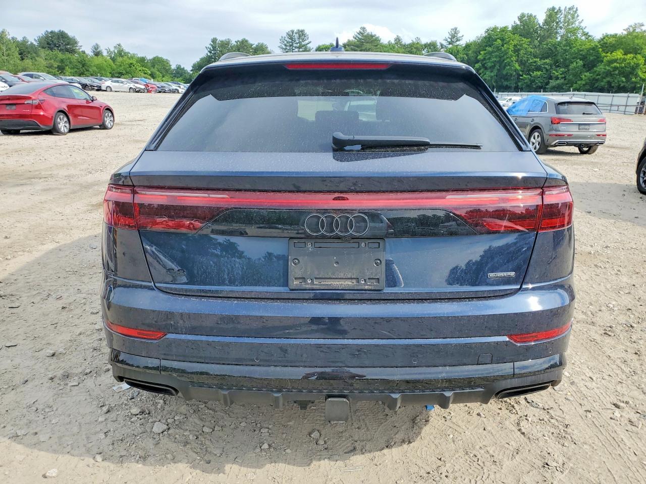 2025 AUDI Q8
