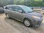 2011 TOYOTA SIENNA