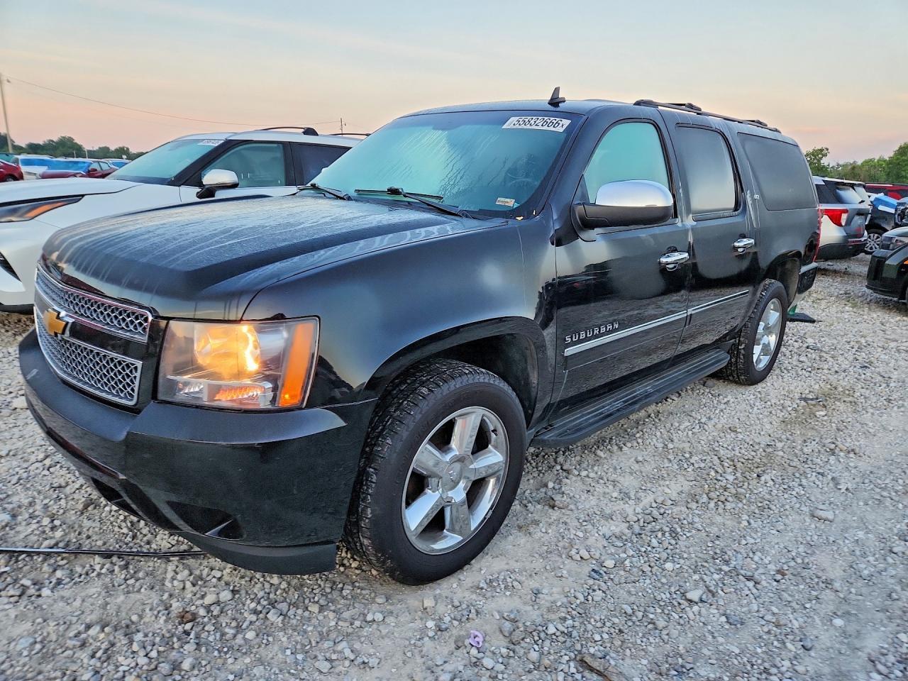 2014 CHEVROLET Suburban