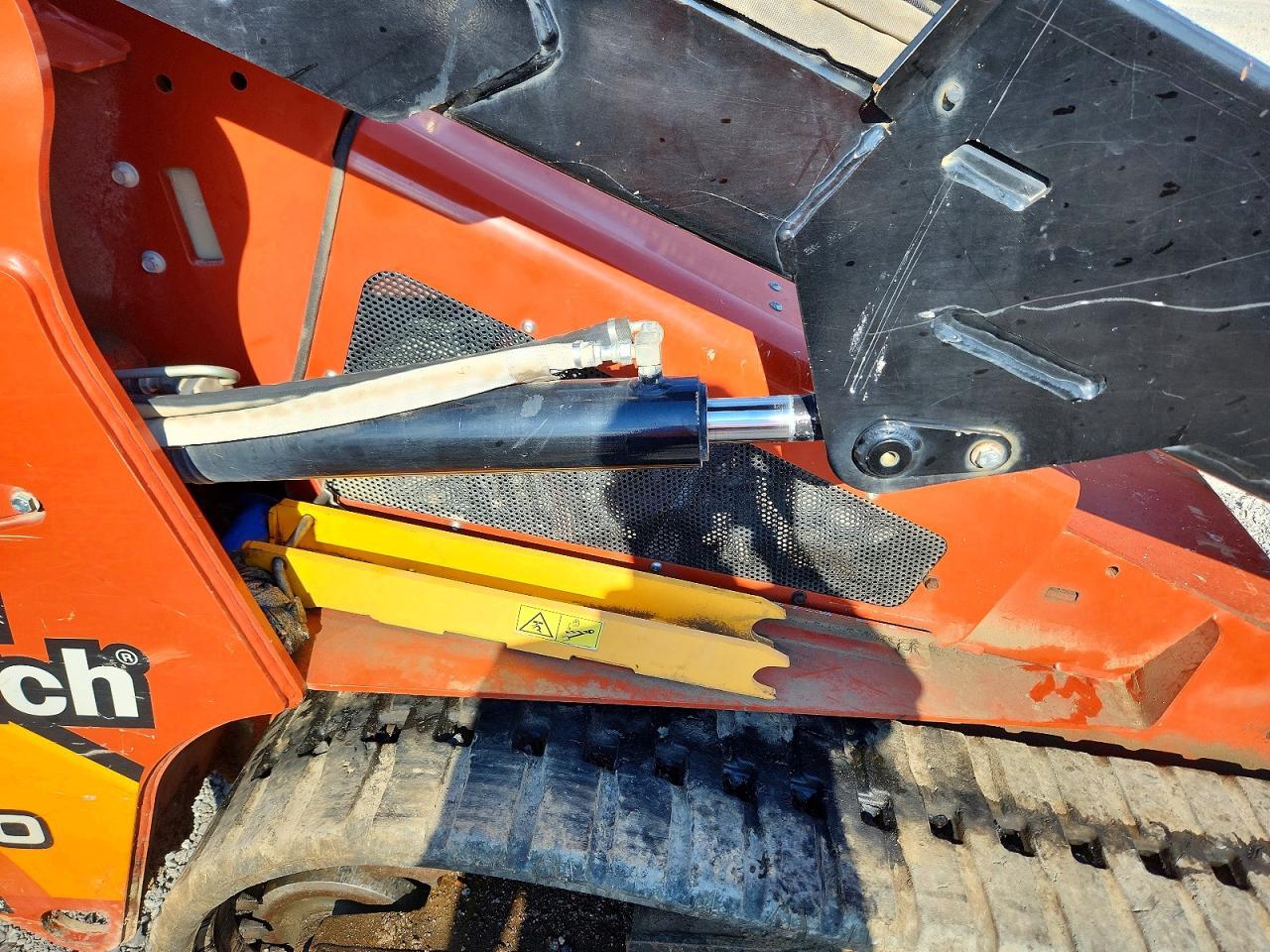 2020 Ditch Witch Sk3000