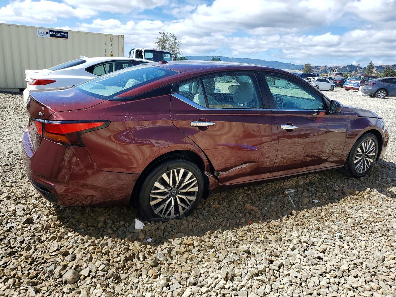 2024 NISSAN ALTIMA
