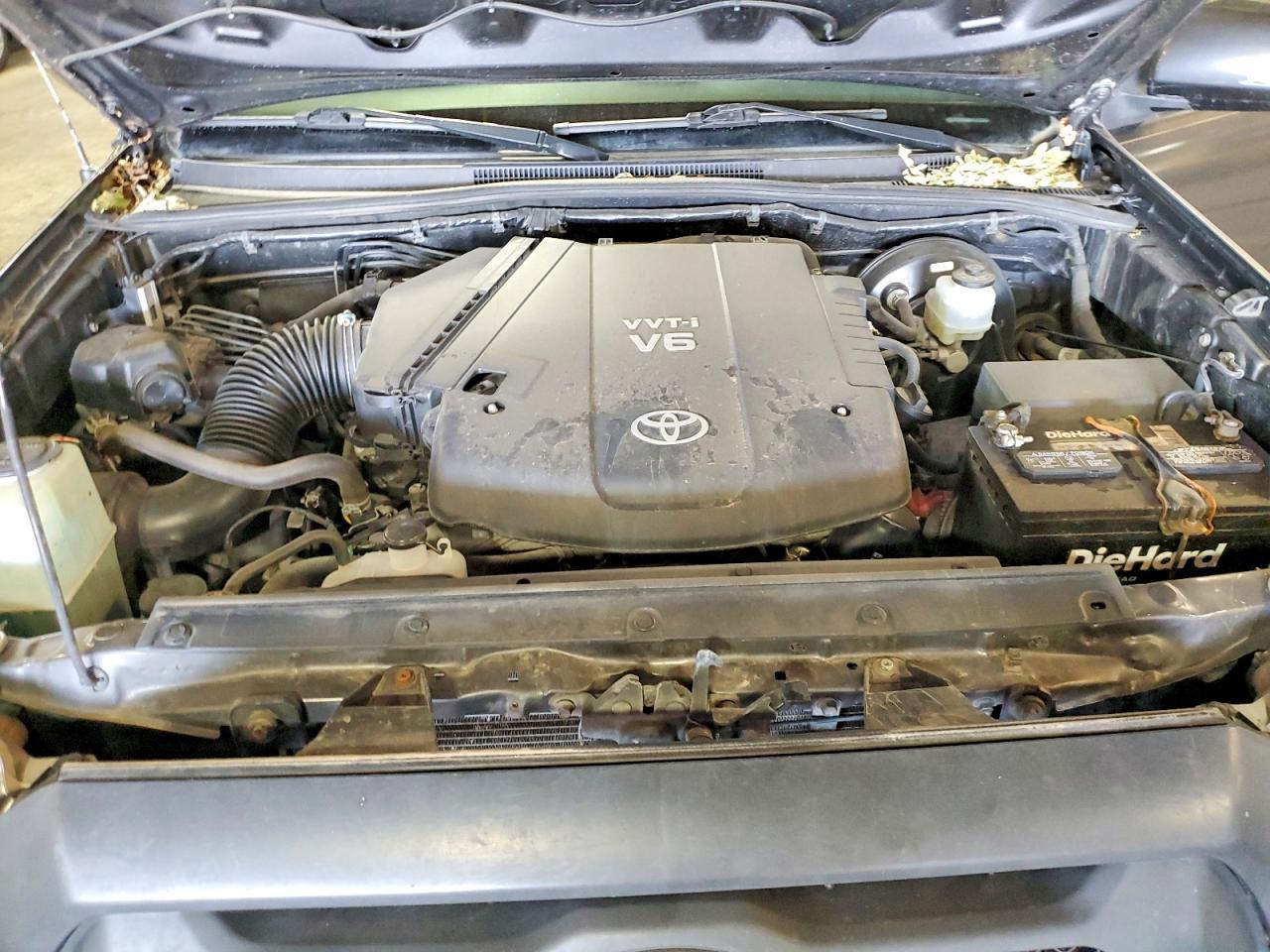2012 TOYOTA TACOMA