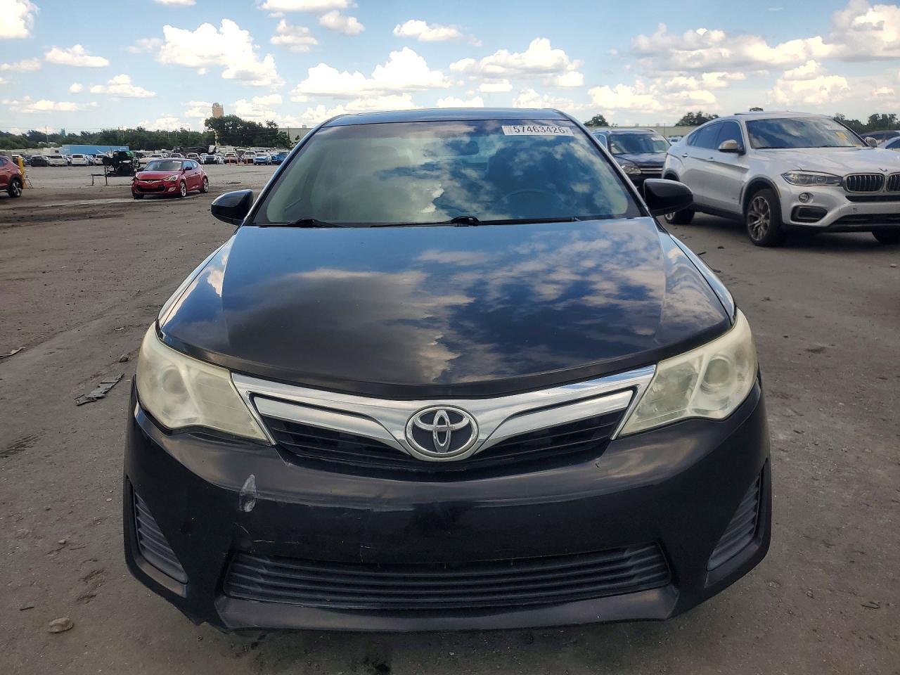 2014 TOYOTA CAMRY