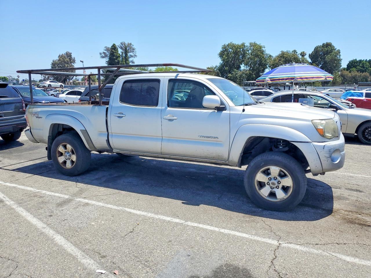 2011 TOYOTA TACOMA