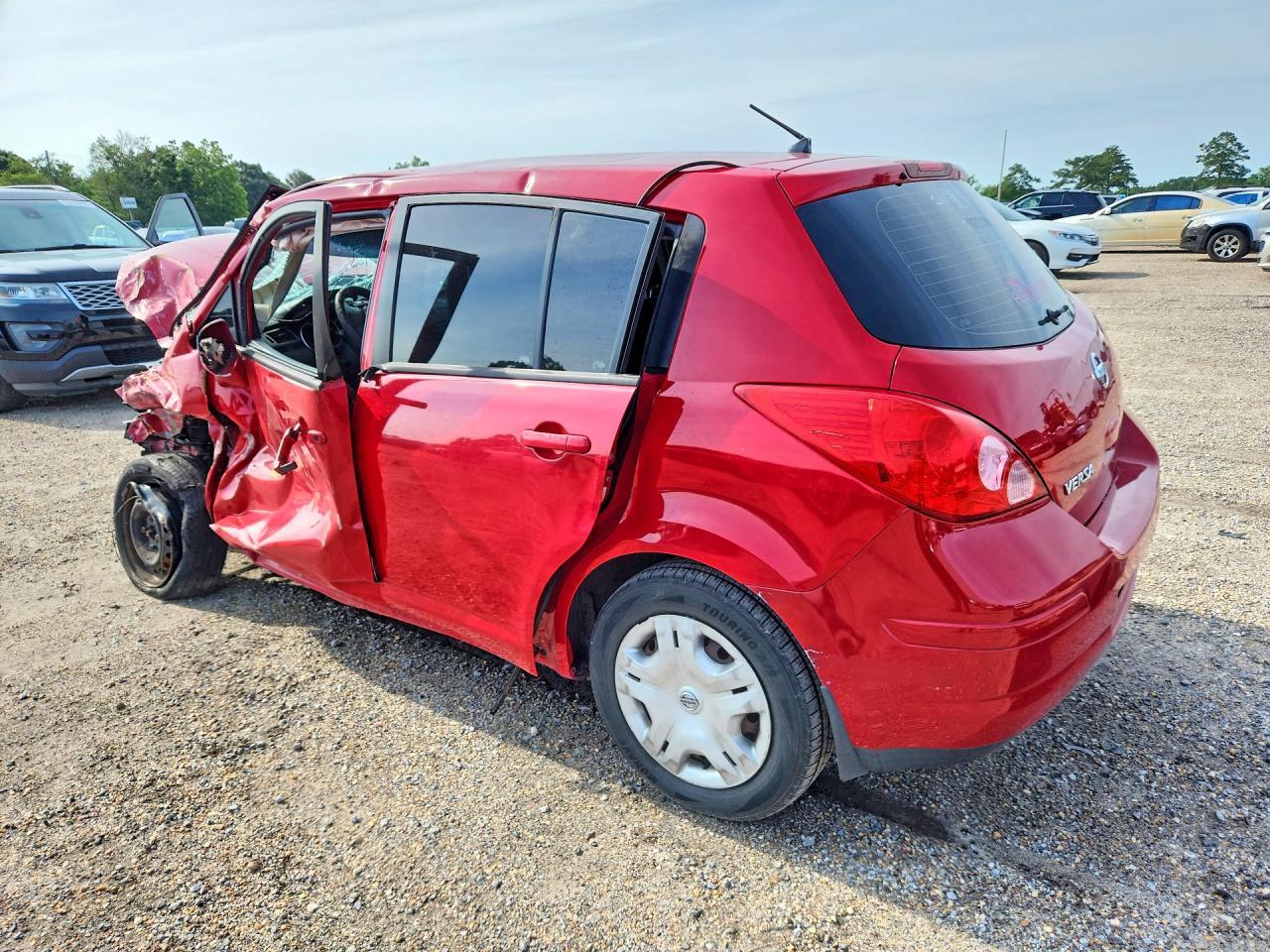 2012 NISSAN VERSA
