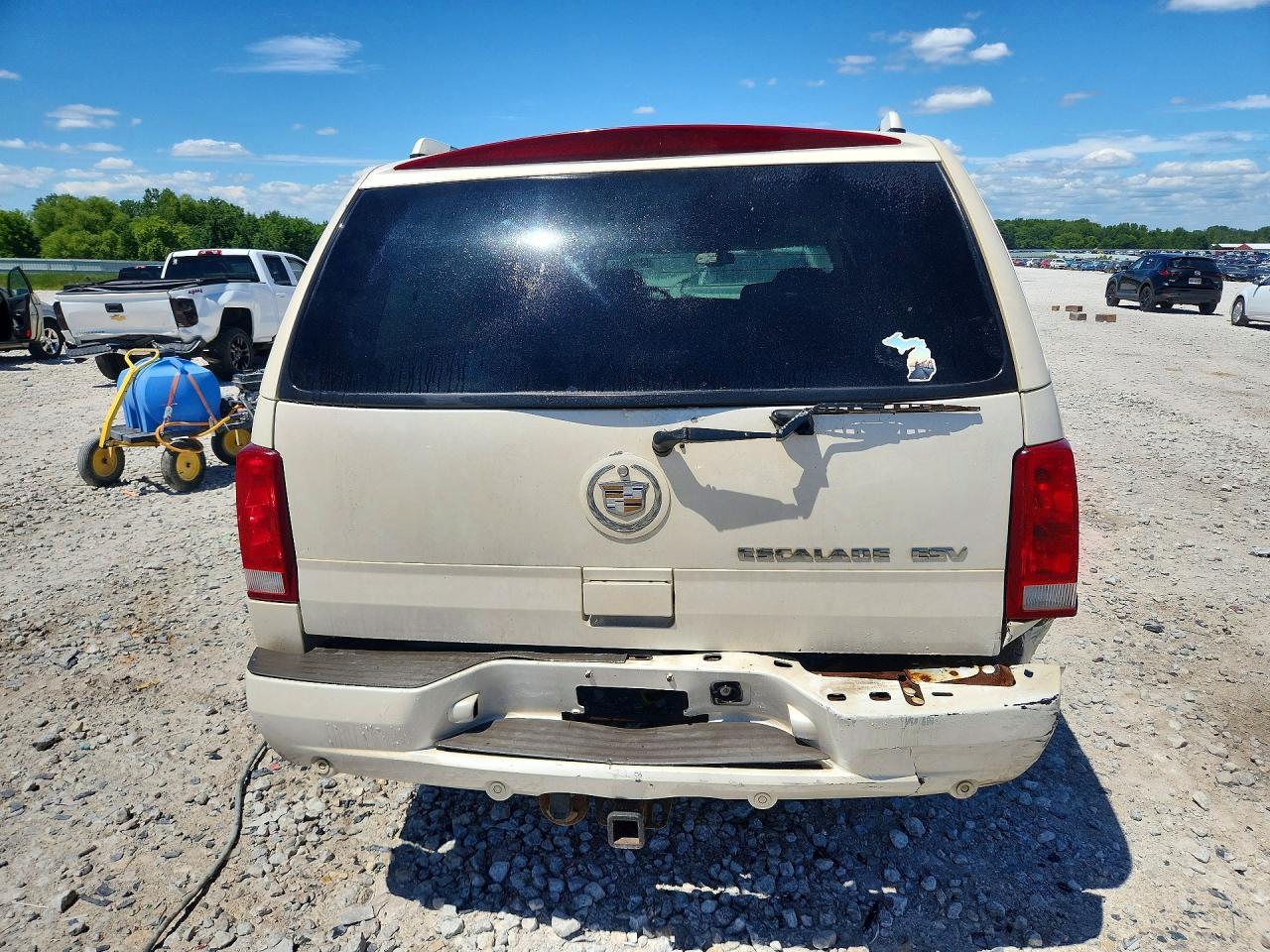2004 CADILLAC Escalade ESV