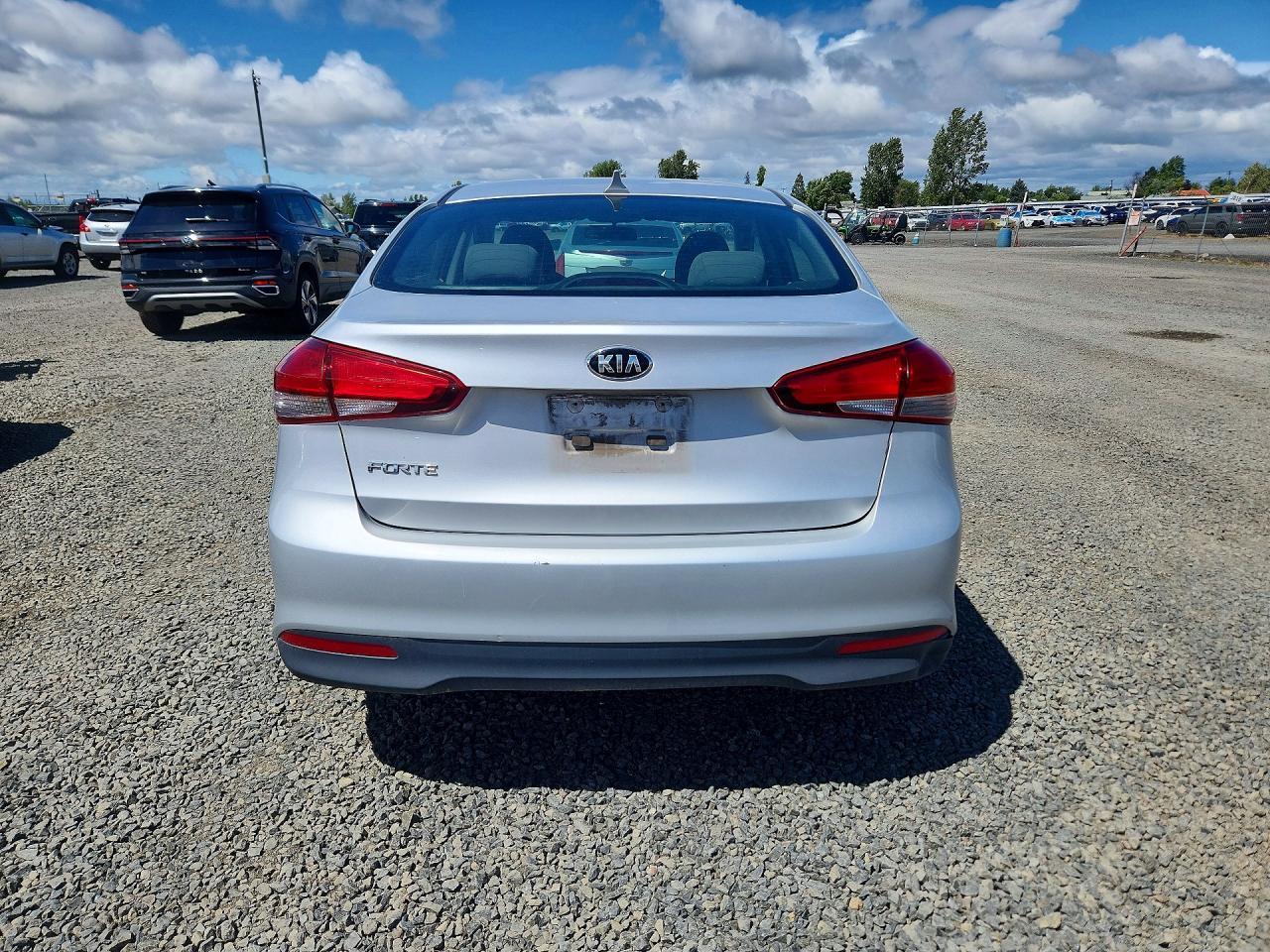 2017 KIA FORTE
