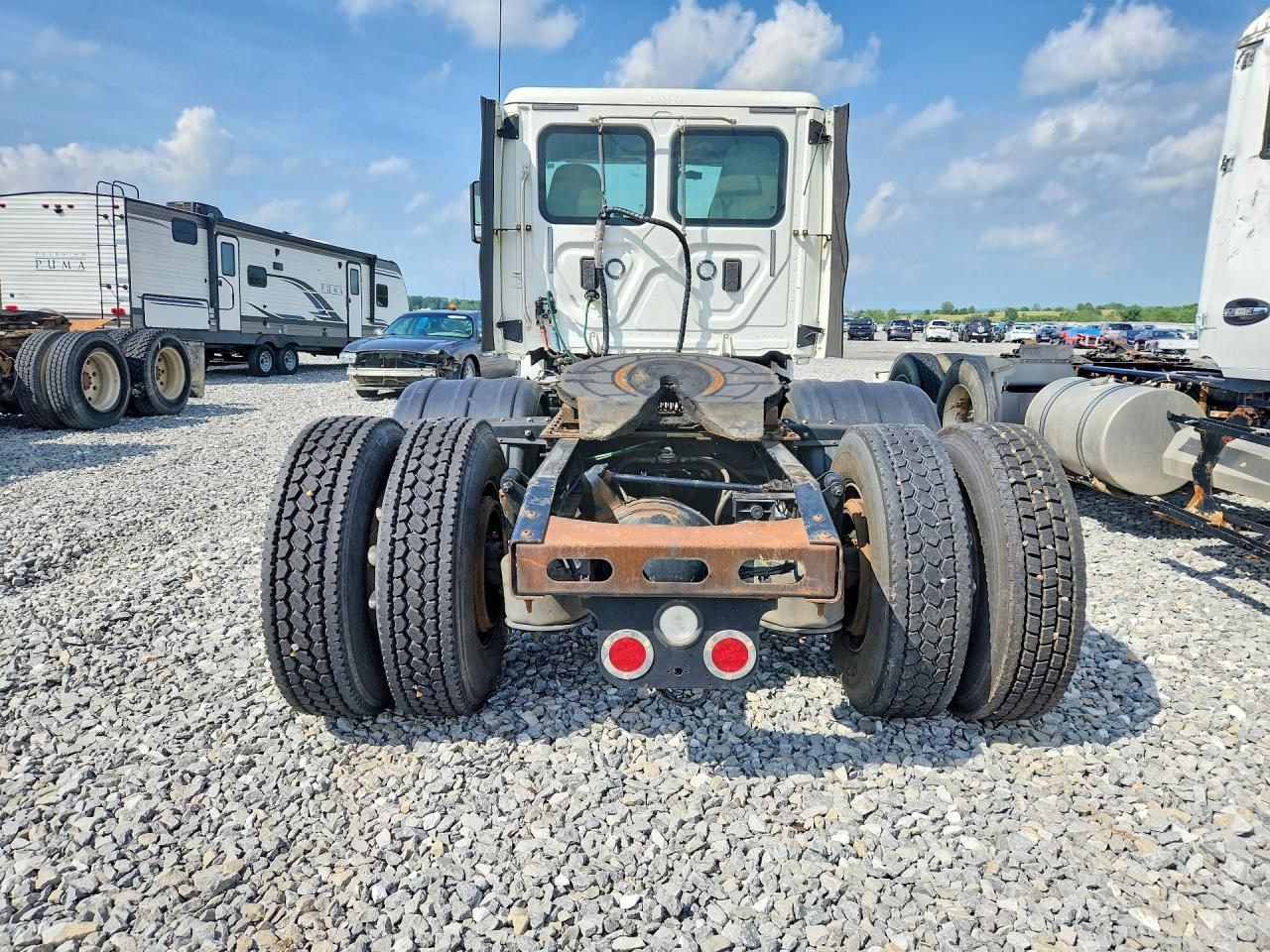2017 FREIGHTLINER CASCADIA