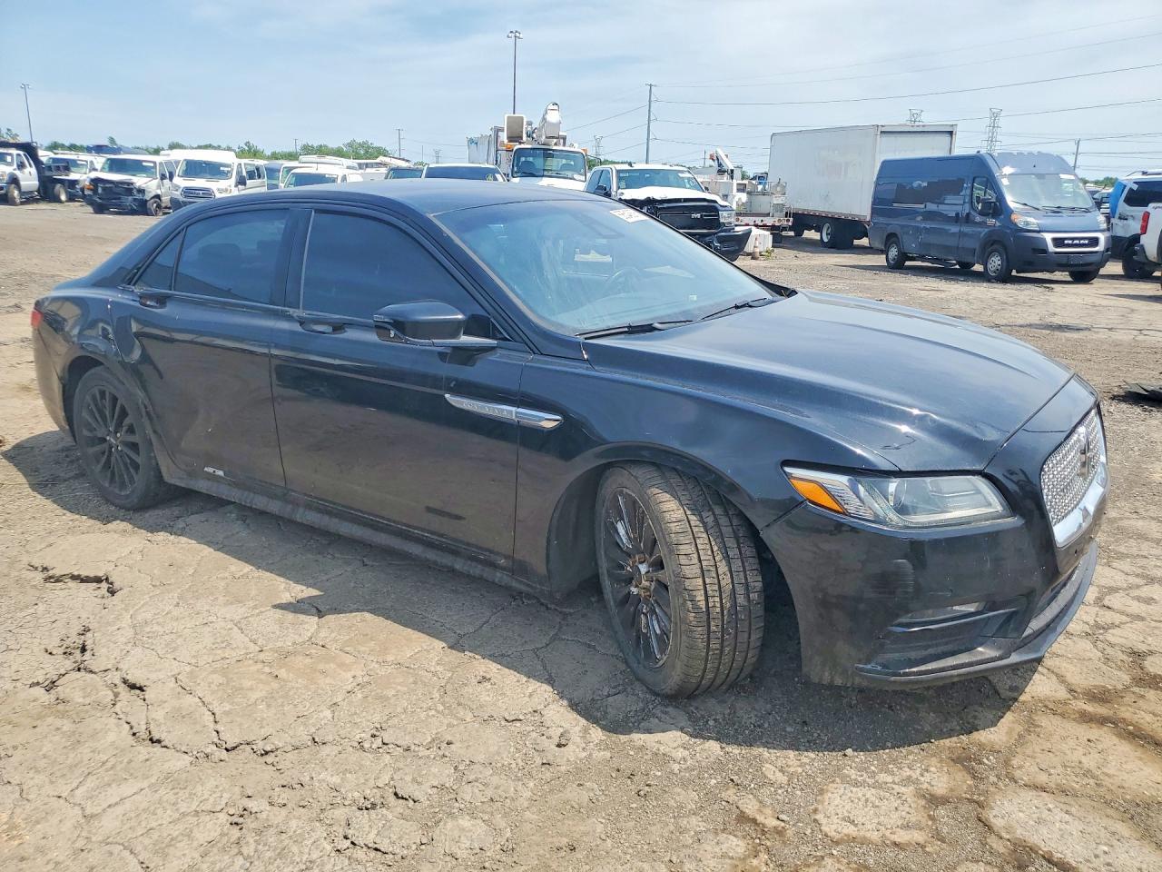 2017 LINCOLN Continental