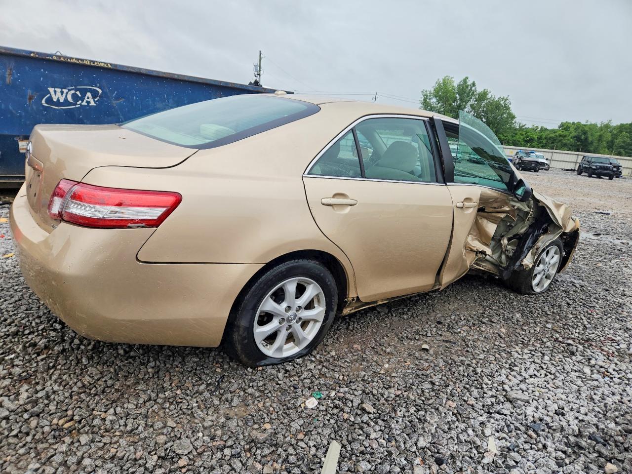 2010 TOYOTA CAMRY