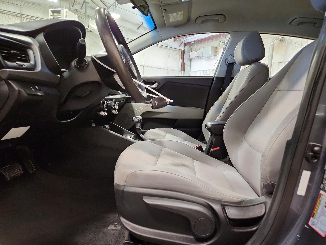 2019 KIA RIO