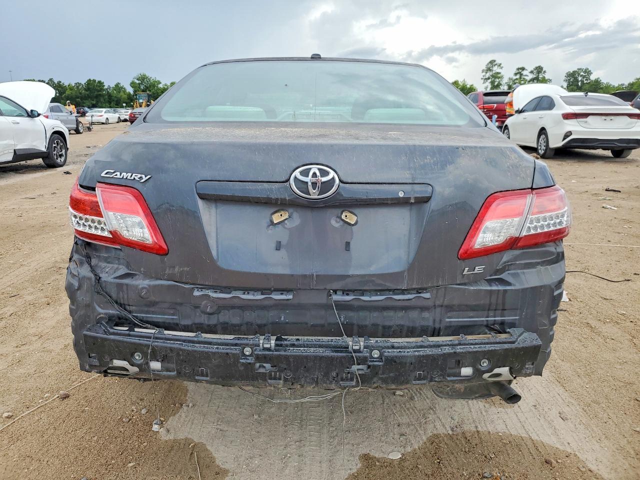 2010 TOYOTA CAMRY