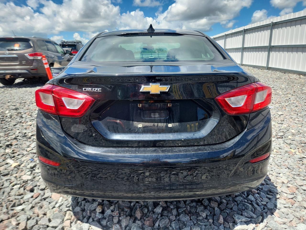2018 CHEVROLET CRUZE
