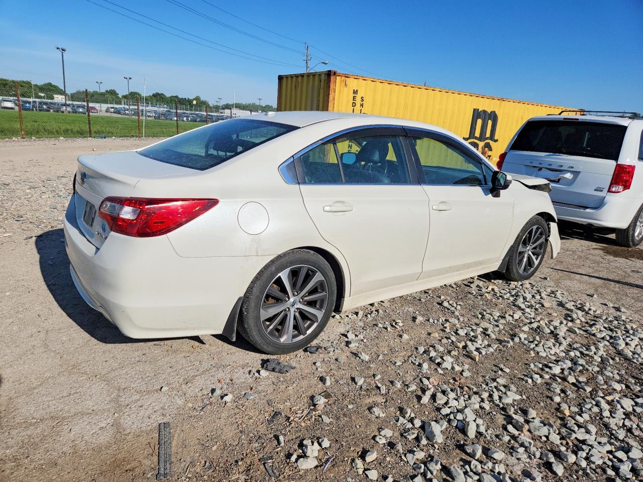 2015 SUBARU Legacy