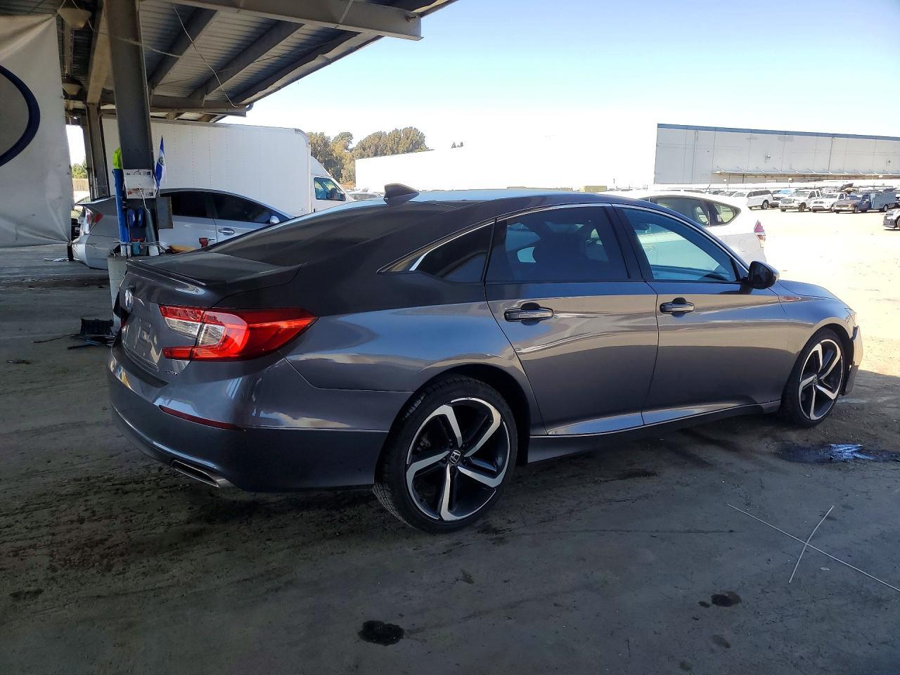 2018 HONDA ACCORD