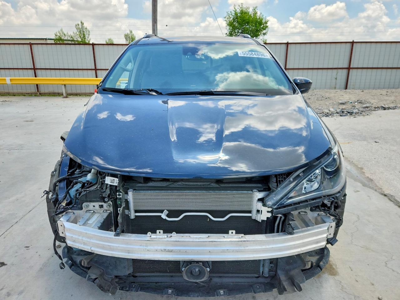 2020 CHRYSLER Pacifica