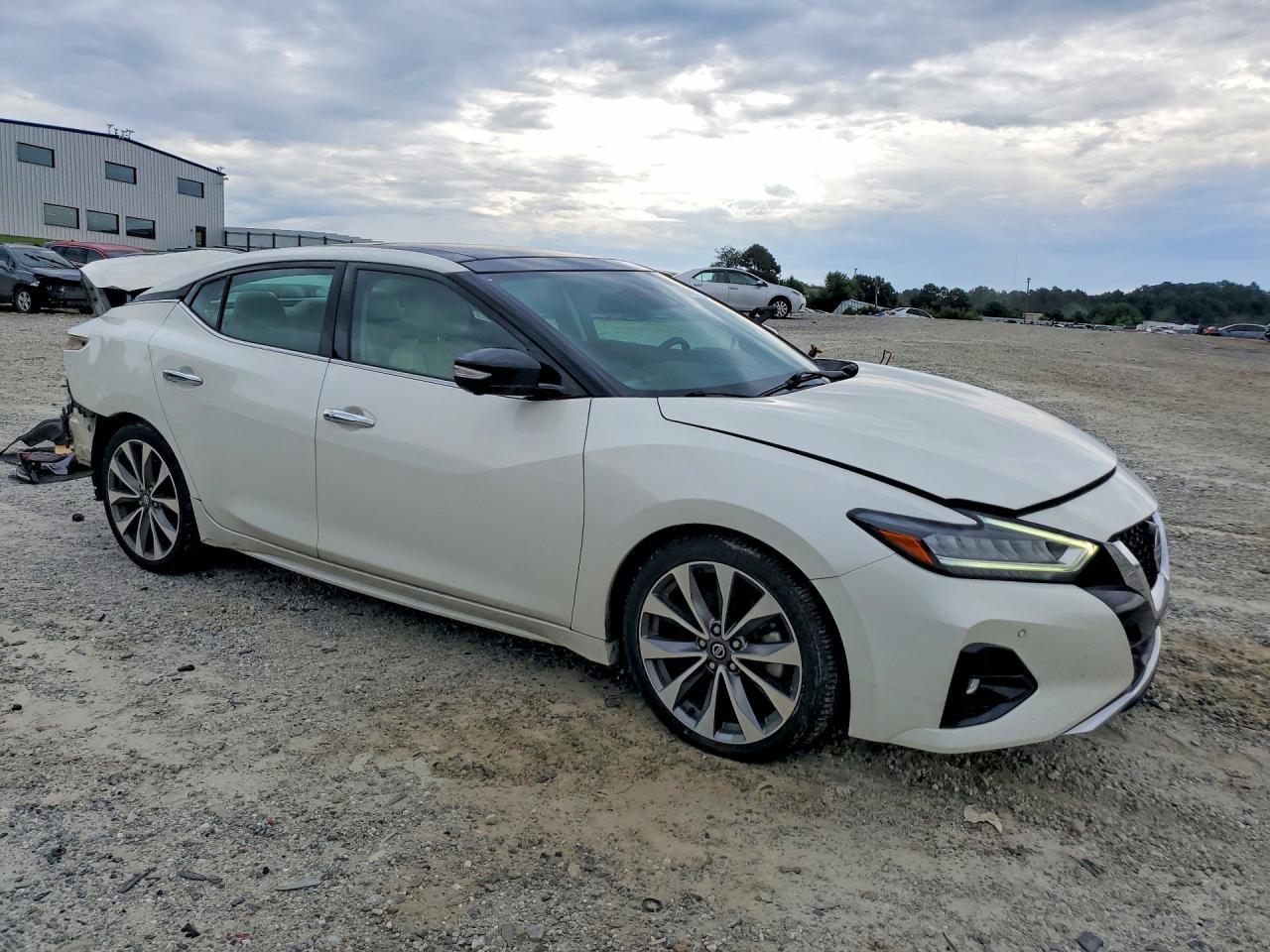 2021 NISSAN Maxima