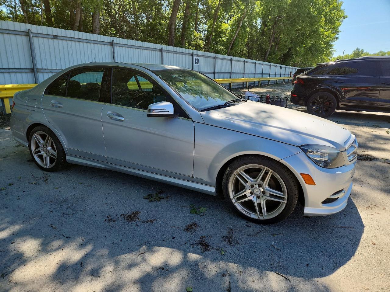 2011 MERCEDES-BENZ C-CLASS