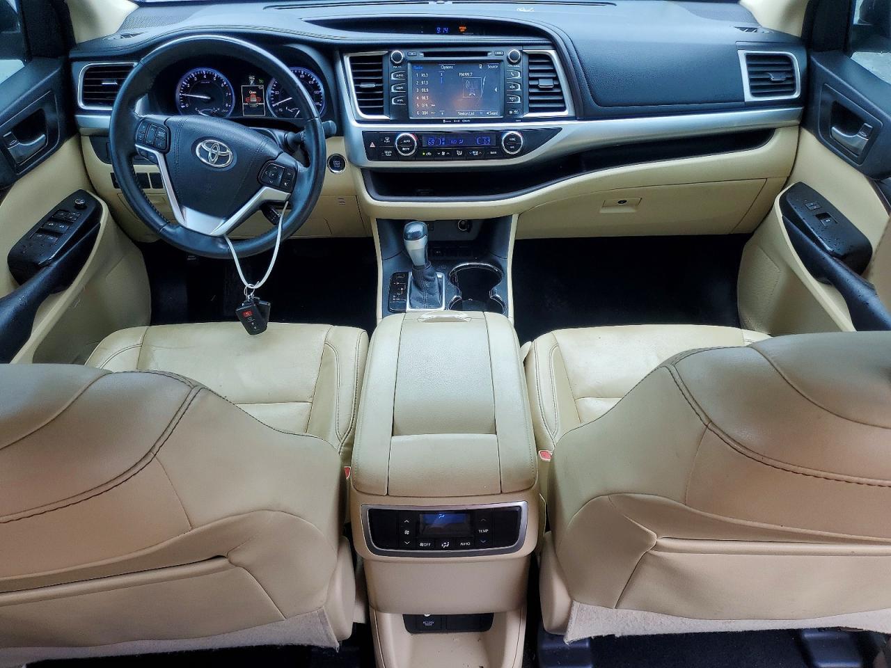 2016 TOYOTA HIGHLANDER