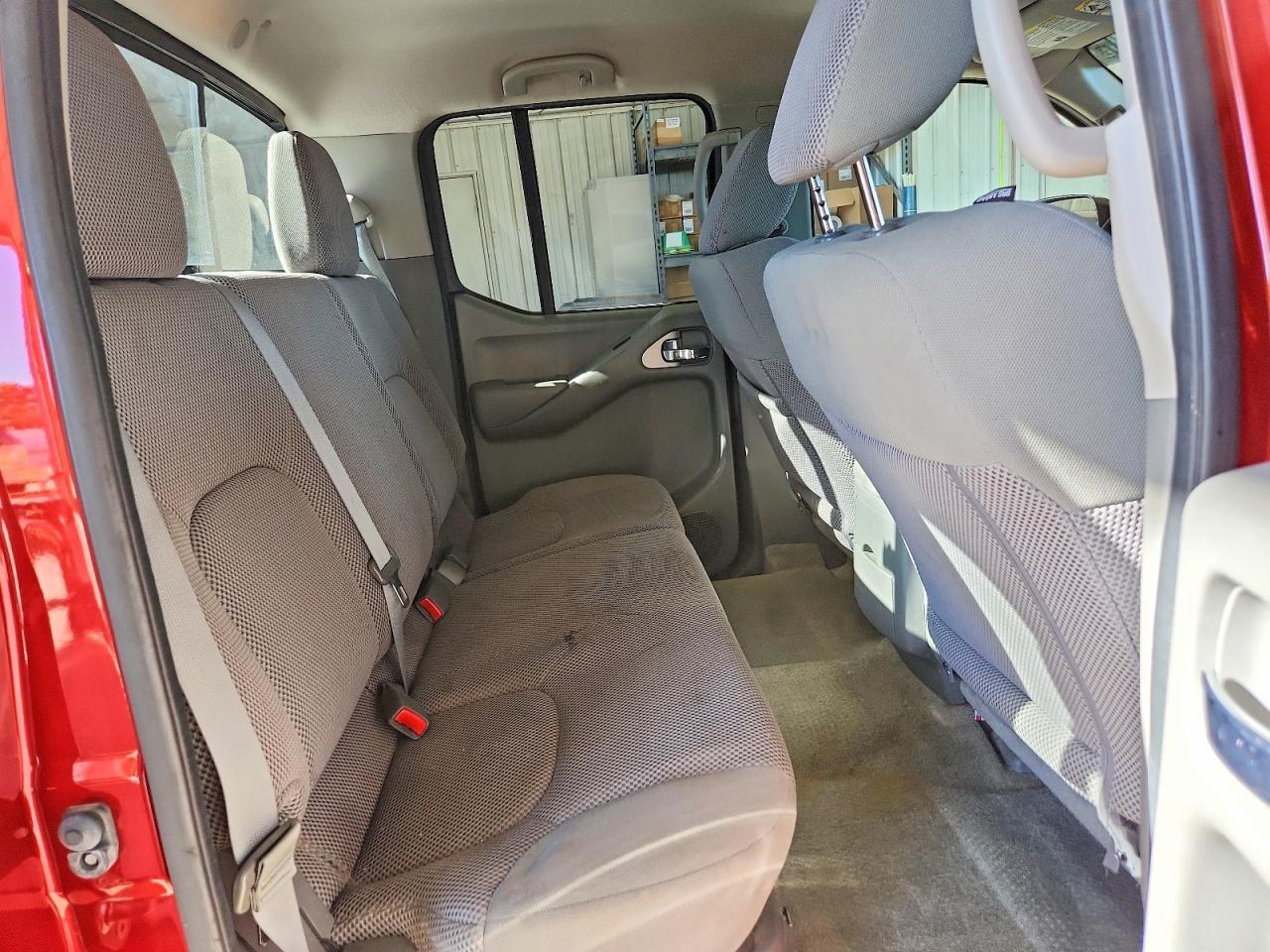 2017 NISSAN Frontier