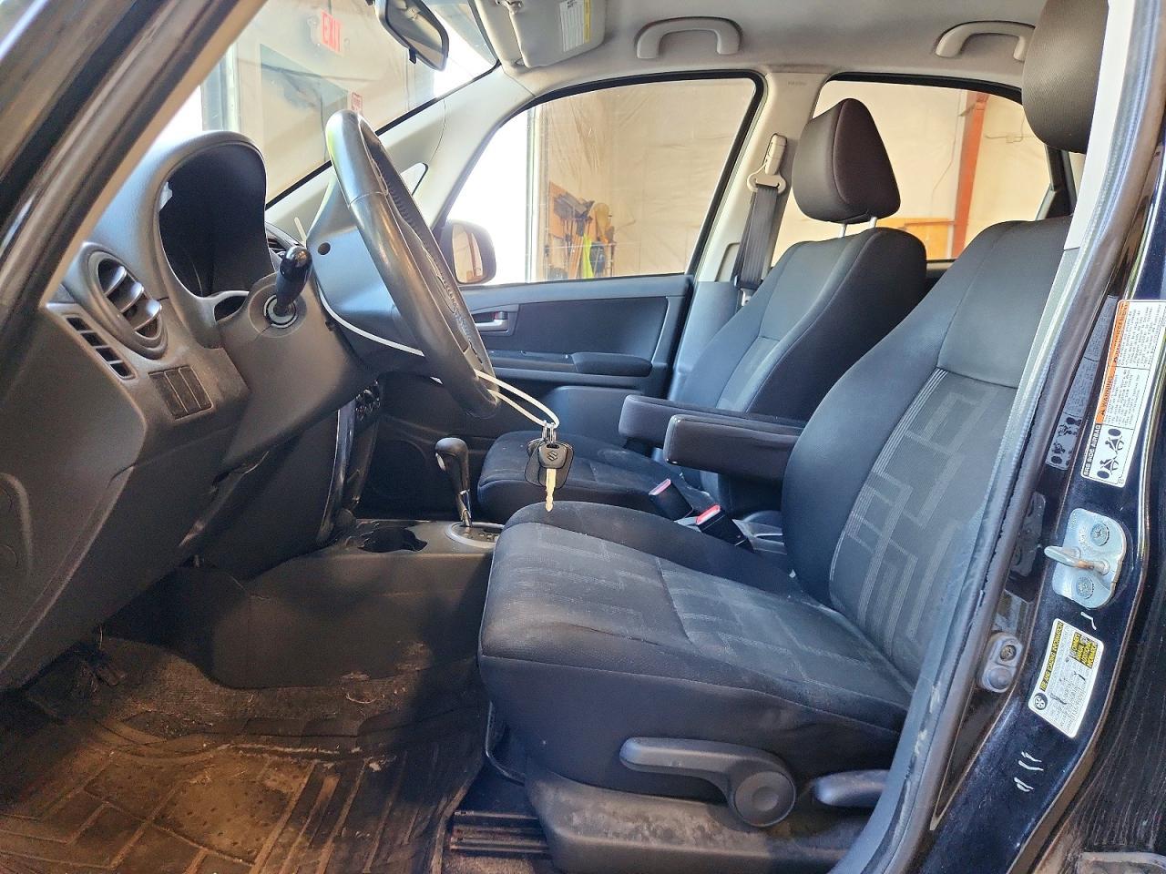 2011 SUZUKI SX4