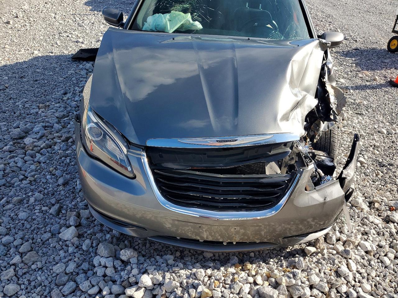 2013 CHRYSLER 200