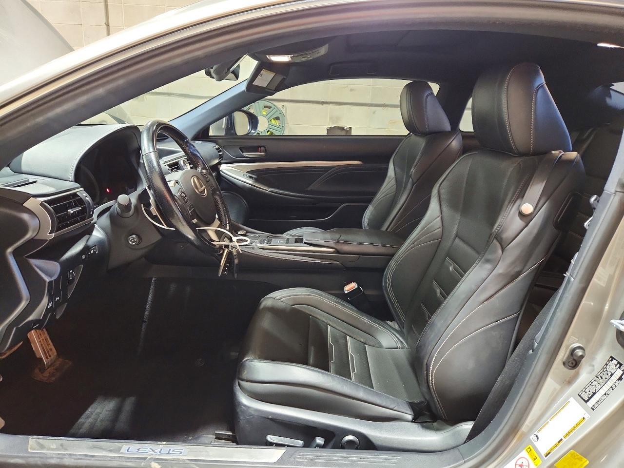 2016 LEXUS RC 200t