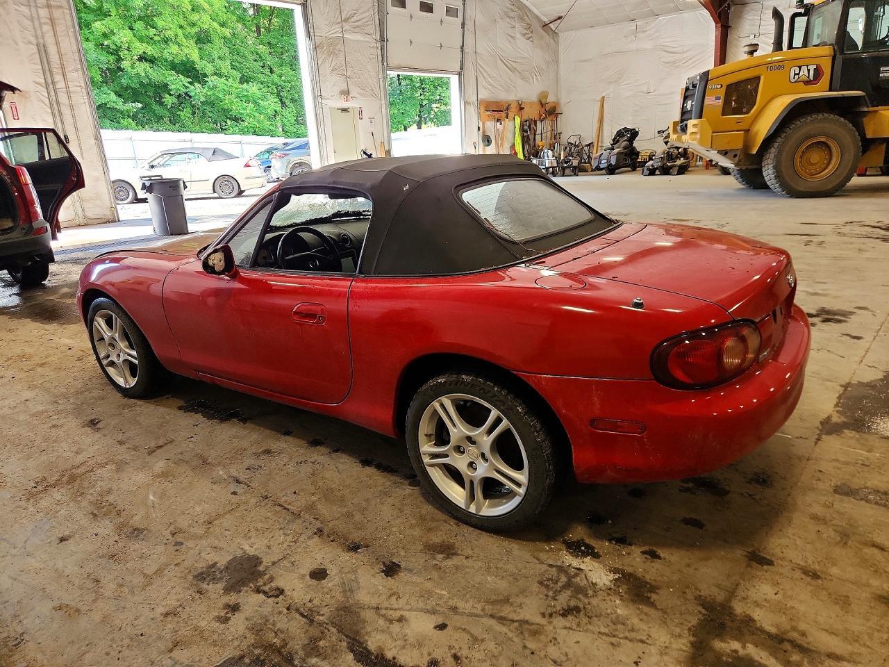 2004 MAZDA MX-5 Miata