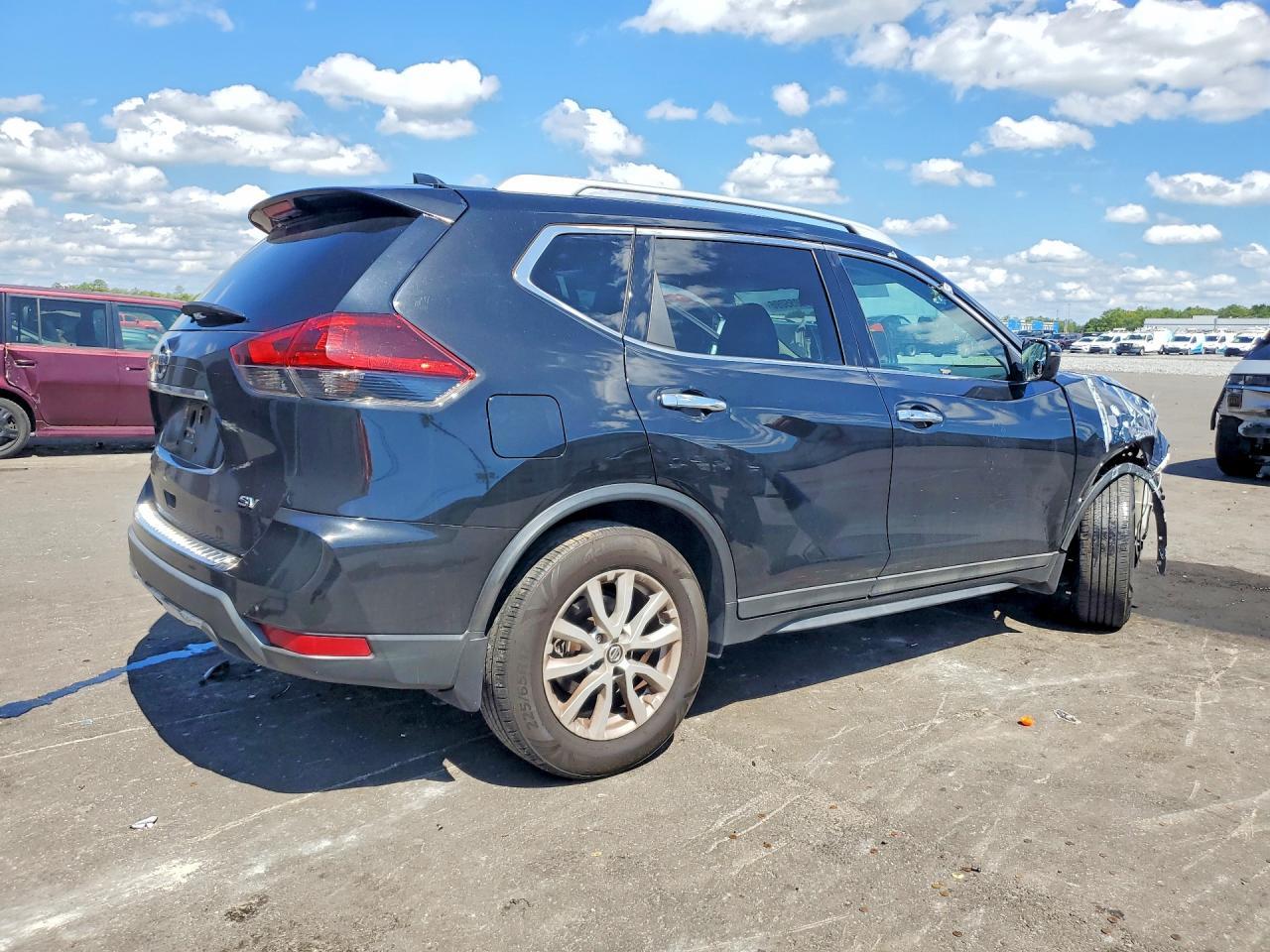 2018 NISSAN ROGUE