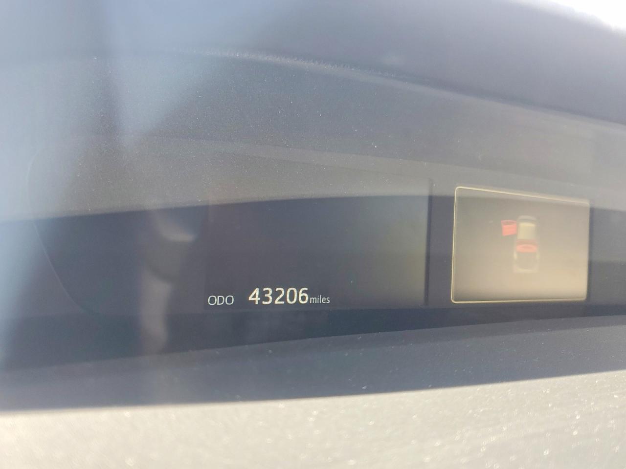 2022 TOYOTA PRIUS