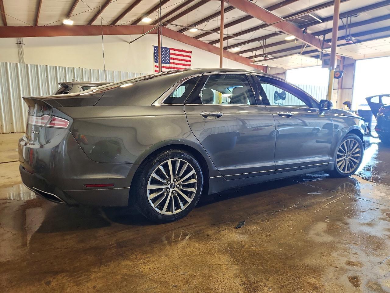 2017 LINCOLN MKZ
