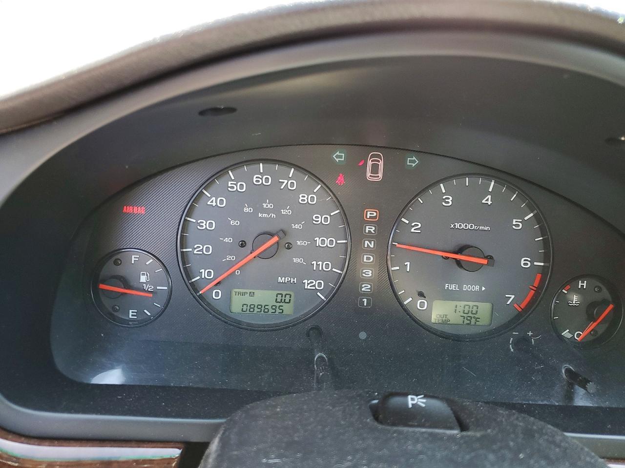 2002 SUBARU Legacy