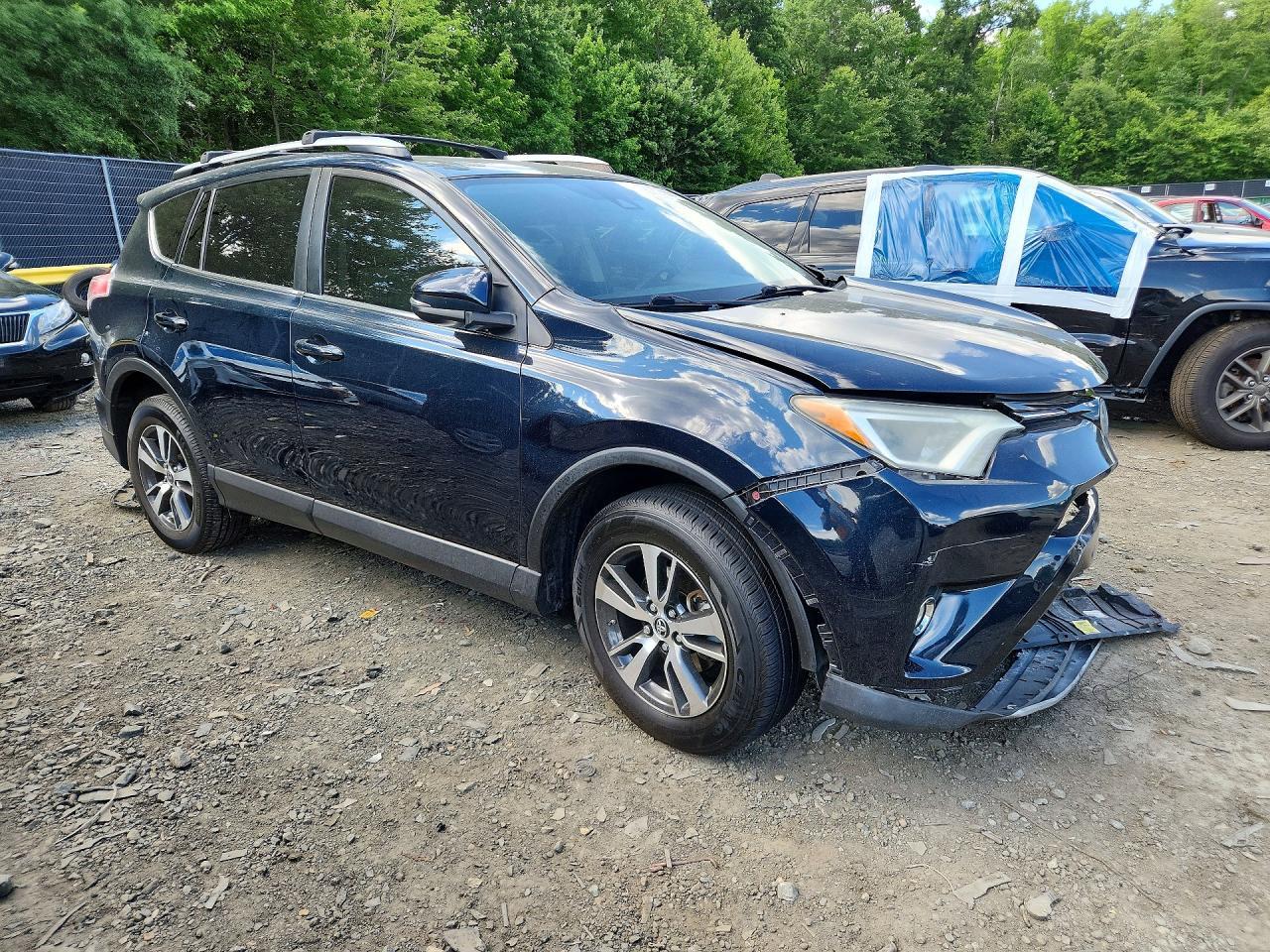 2017 TOYOTA RAV4