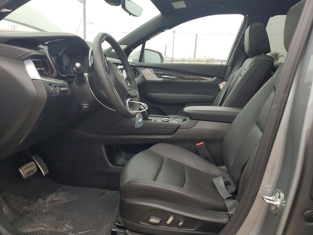 2025 CADILLAC XT6