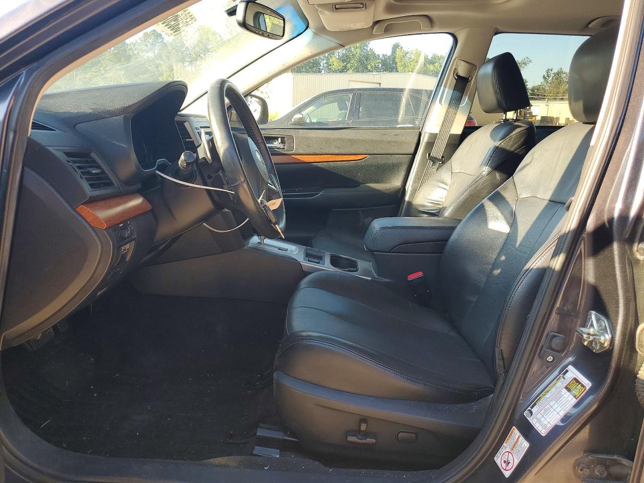 2013 SUBARU Outback