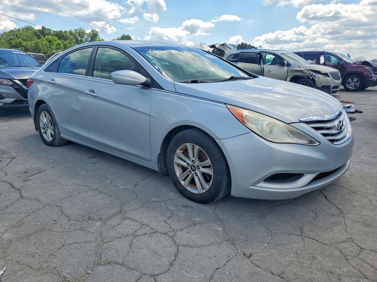 2011 HYUNDAI SONATA