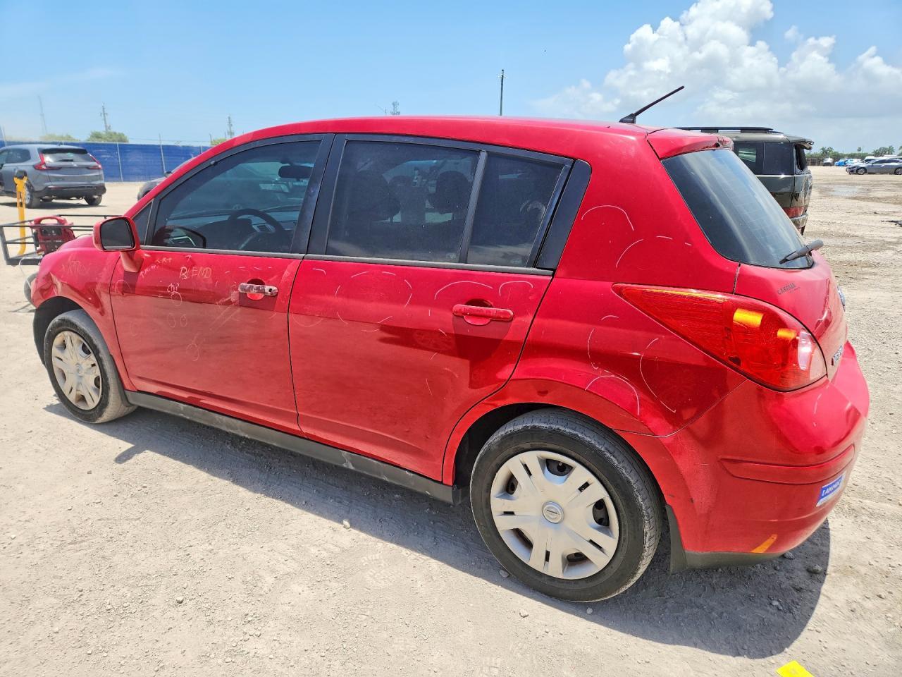 2010 NISSAN VERSA