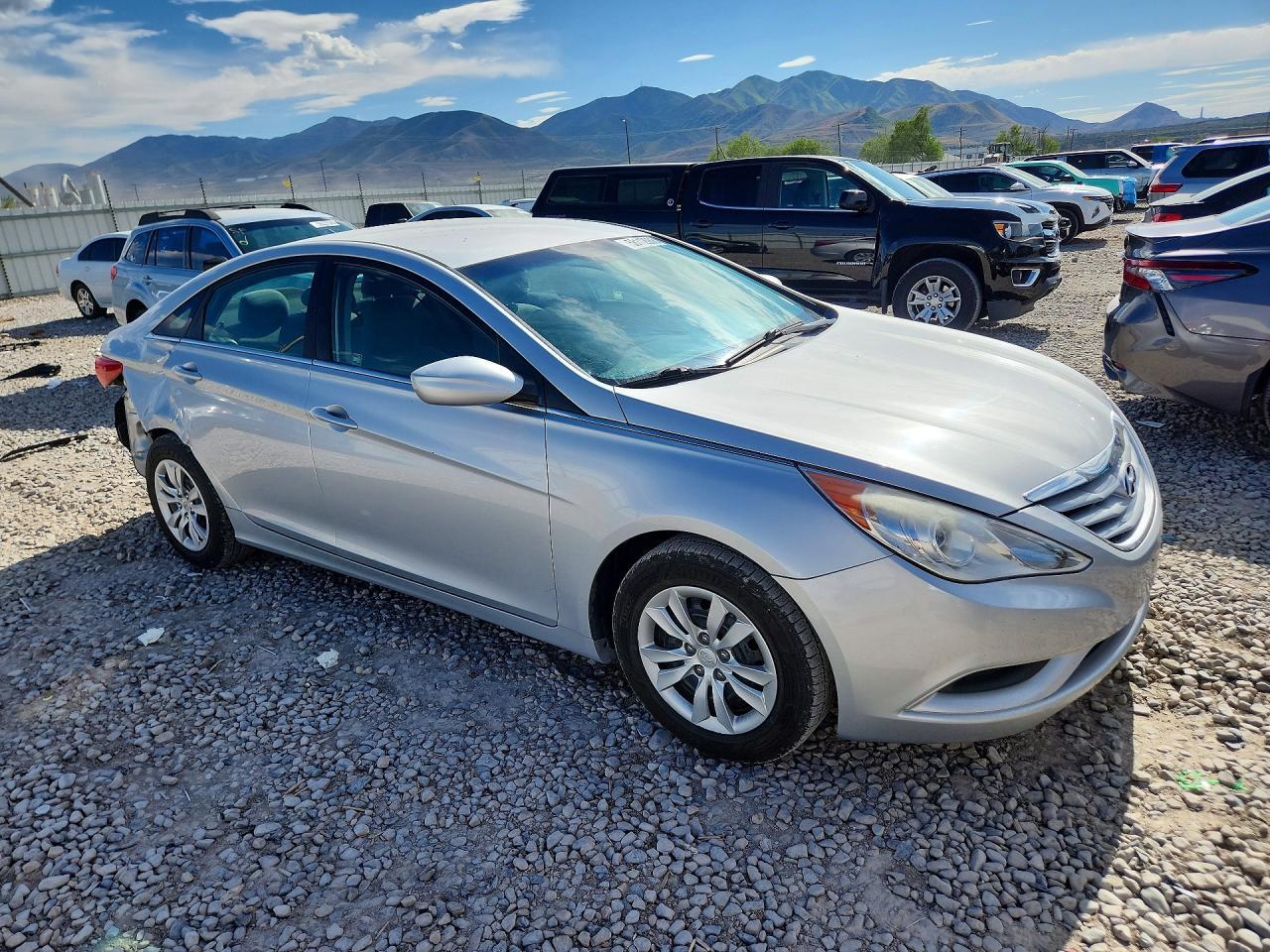 2011 HYUNDAI SONATA