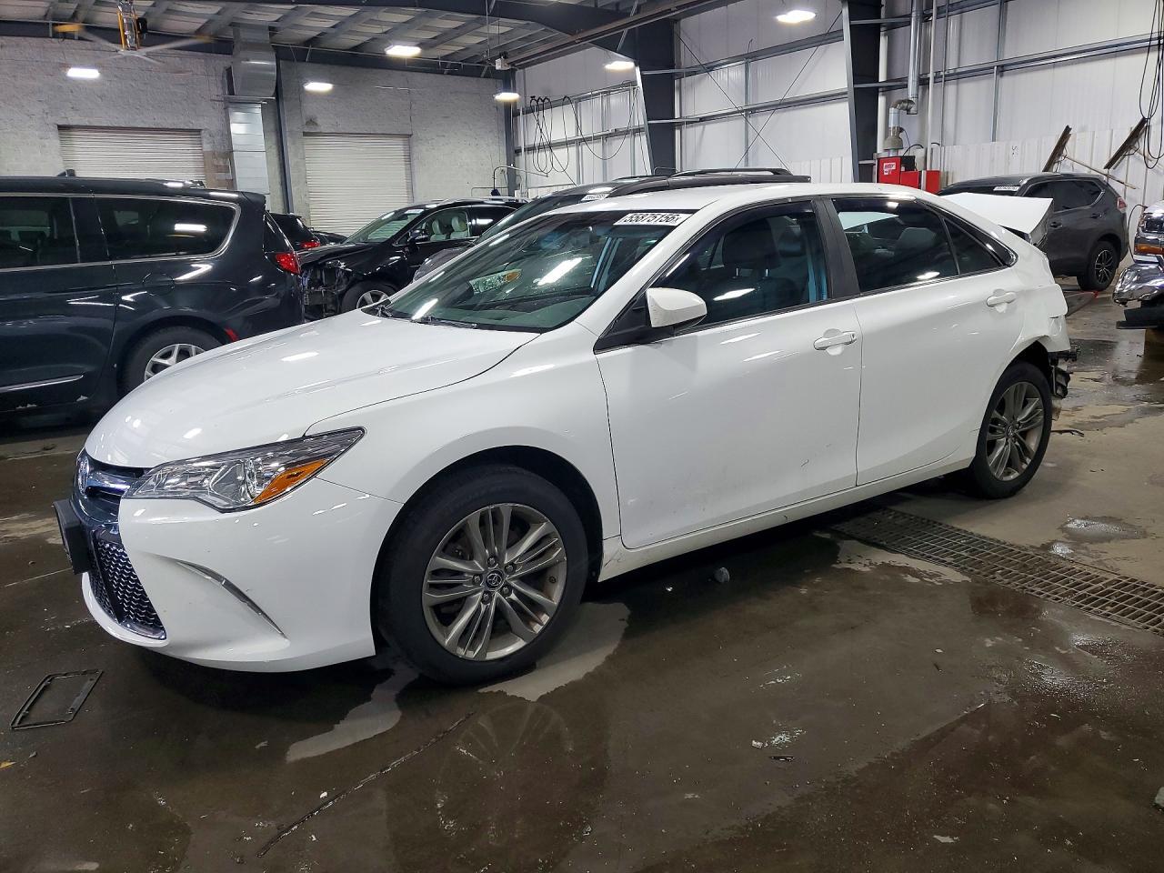 2016 TOYOTA CAMRY