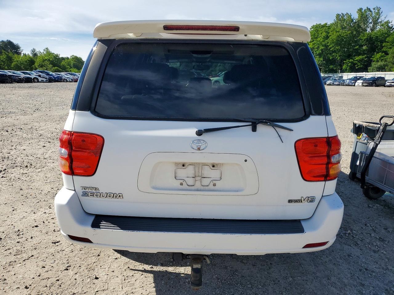 2003 TOYOTA Sequoia