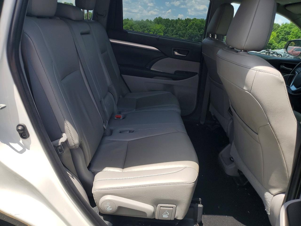 2019 TOYOTA HIGHLANDER