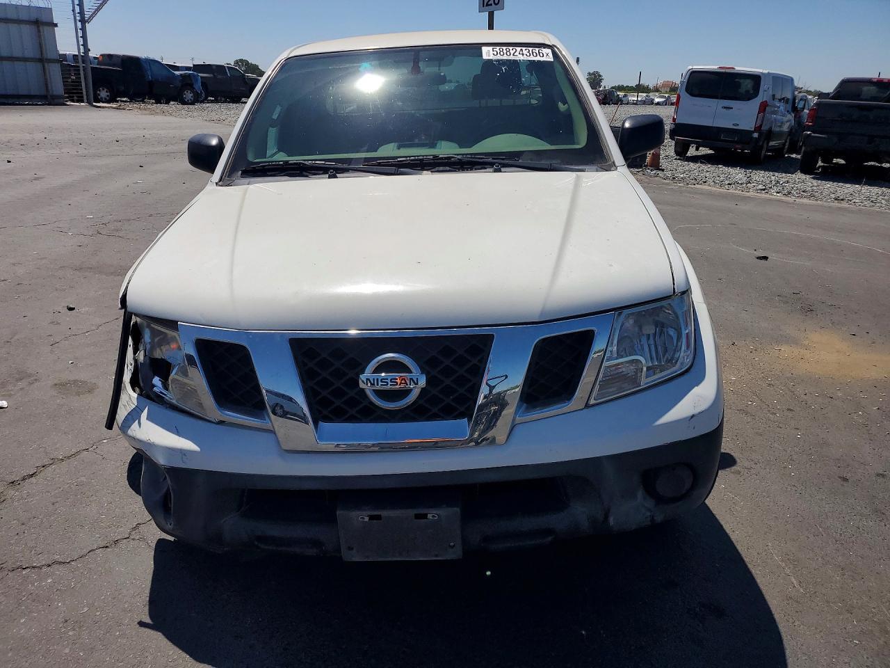 2016 NISSAN Frontier