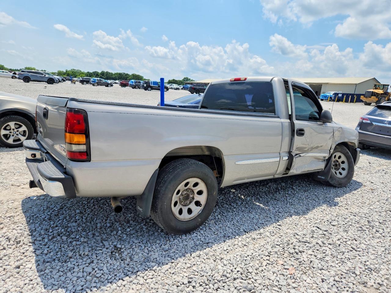 2005 GMC Sierra